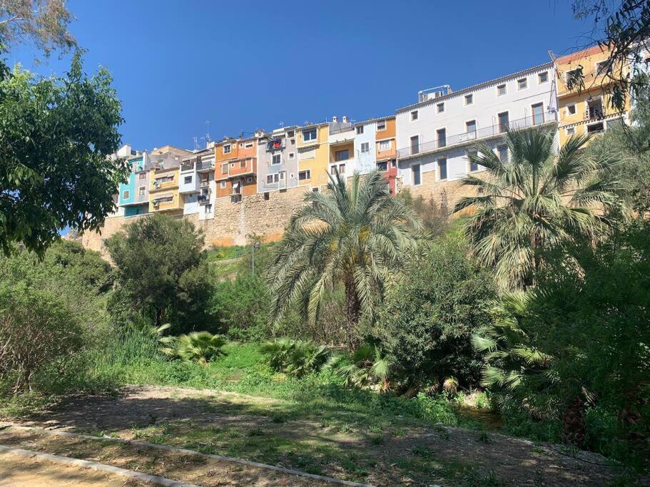 Preciosa Casa En Vilajoyosa Con Vistas Al Mar En Las Casas Colgantes Del Casco Antiguo ビリャホヨサ エクステリア 写真